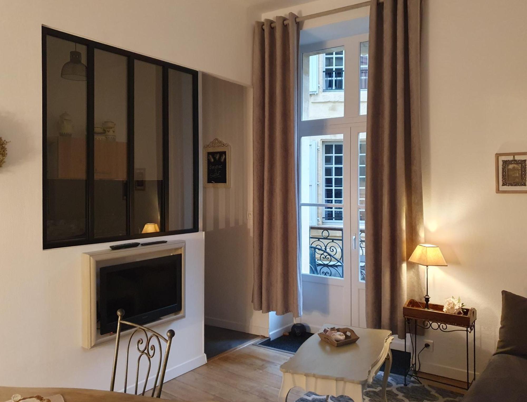 L D En Face Apartment *